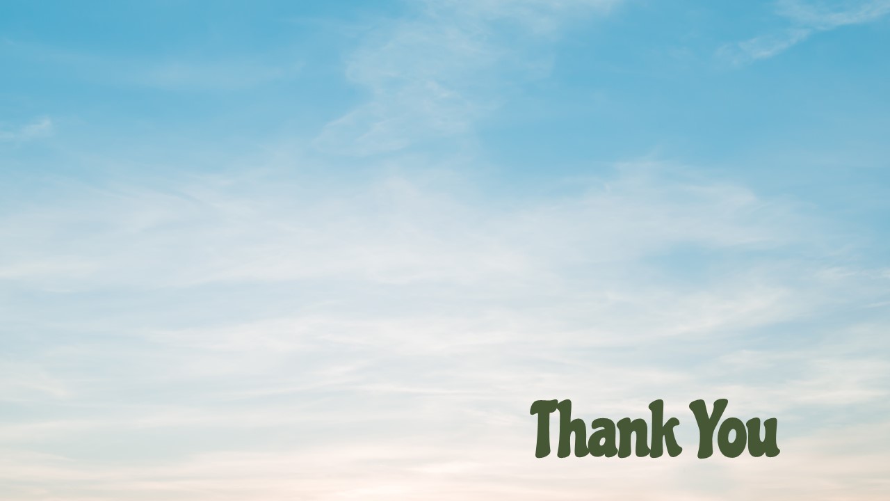 Plantilla de agradecimiento a Machu Picchu: diapositiva de cierre con fondo de cielo tranquilo y mensaje de gratitud.